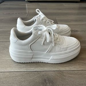 Steve Madden Women’s Perrin Platform Sneaker Size 9